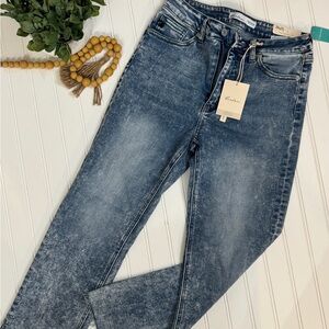 Kancan High Rise Straight Cropped